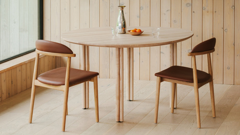 Mesa de comedor Better Together, para 4 personas, de fresno
