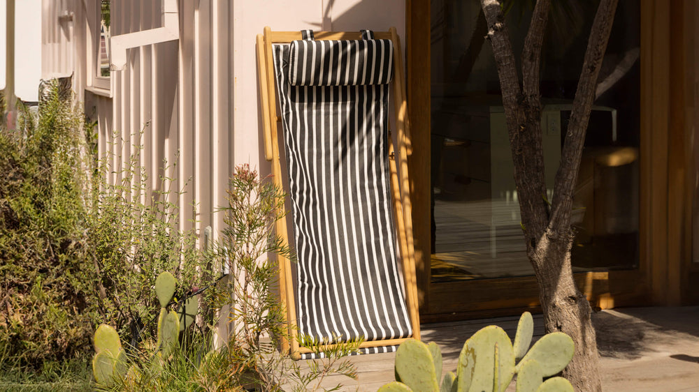 Settle In Silla para patio exterior, grande, arena negra