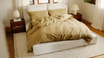 Cama con almacenamiento Movie Night™, King, Latte
