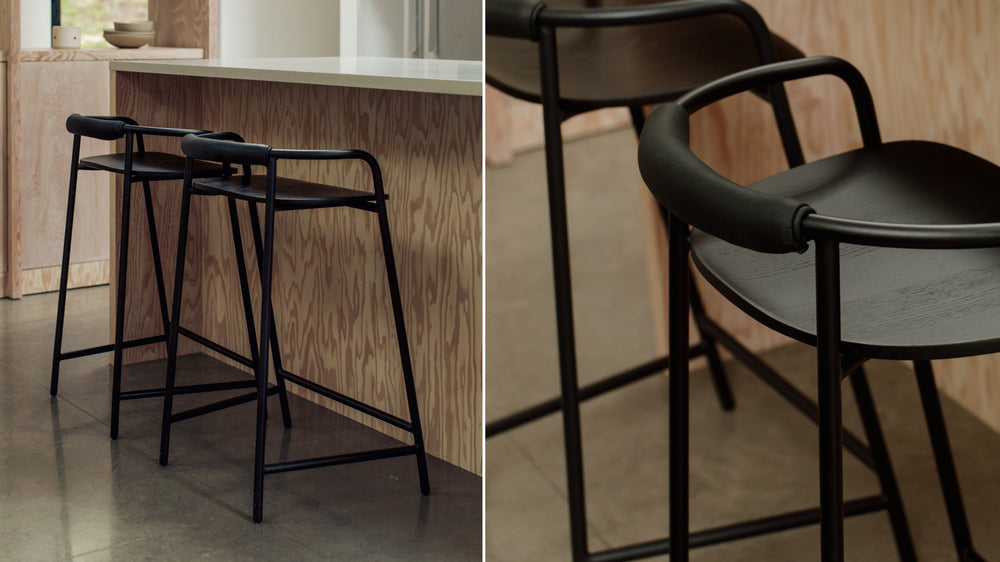 Banqueta de altura para mostrador — negra