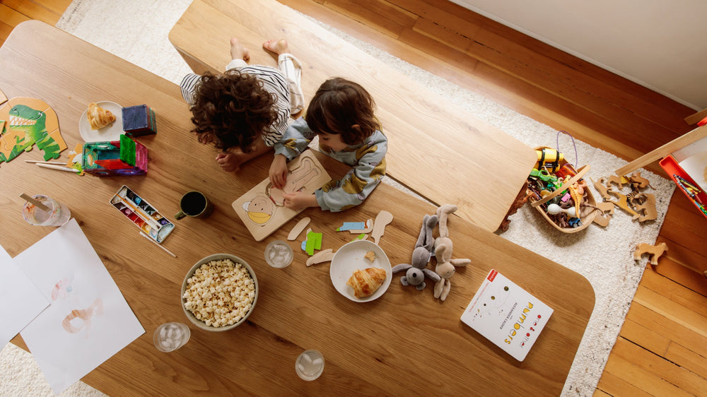 Mesa de comedor Field, para 8–10 personas, roble