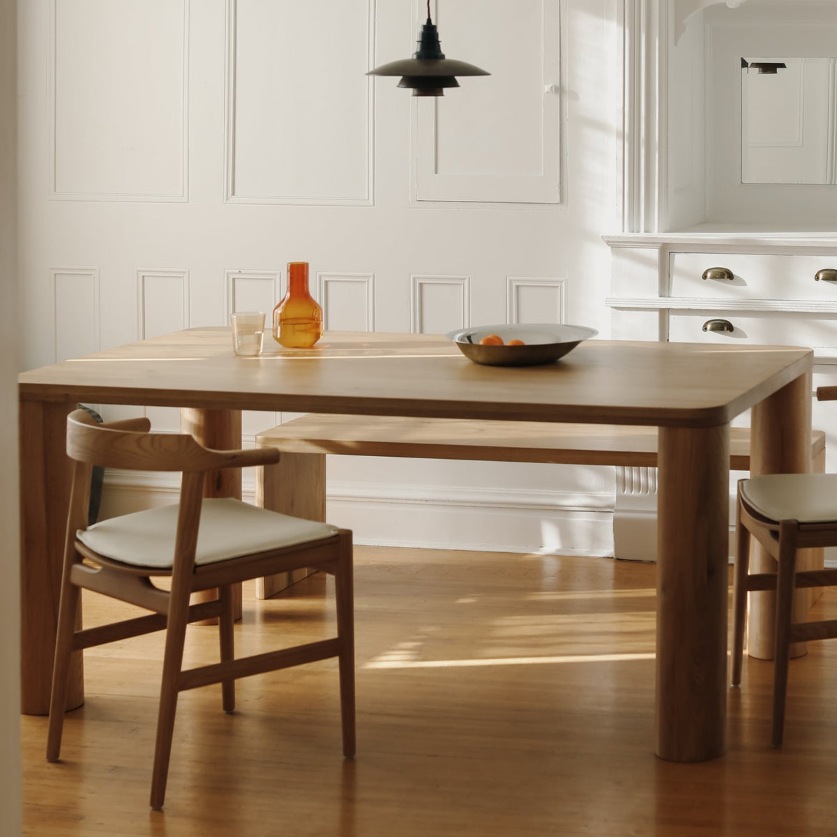 Mesa de comedor Field, para 4–6 personas, roble