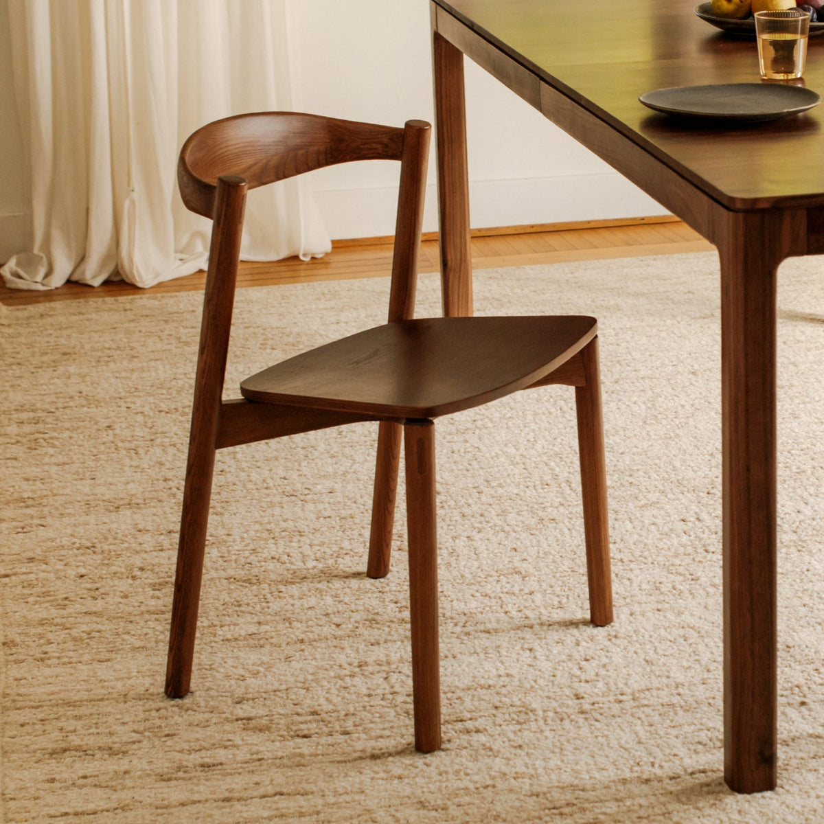 Silla de comedor Haven (juego de dos), nogal teñido