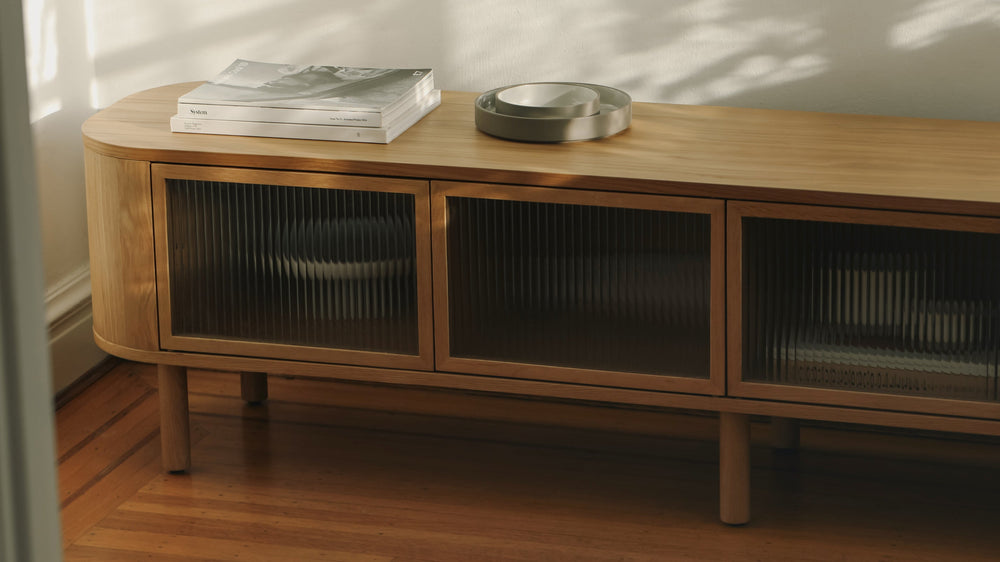 Showcase Mueble multimedia, roble blanco