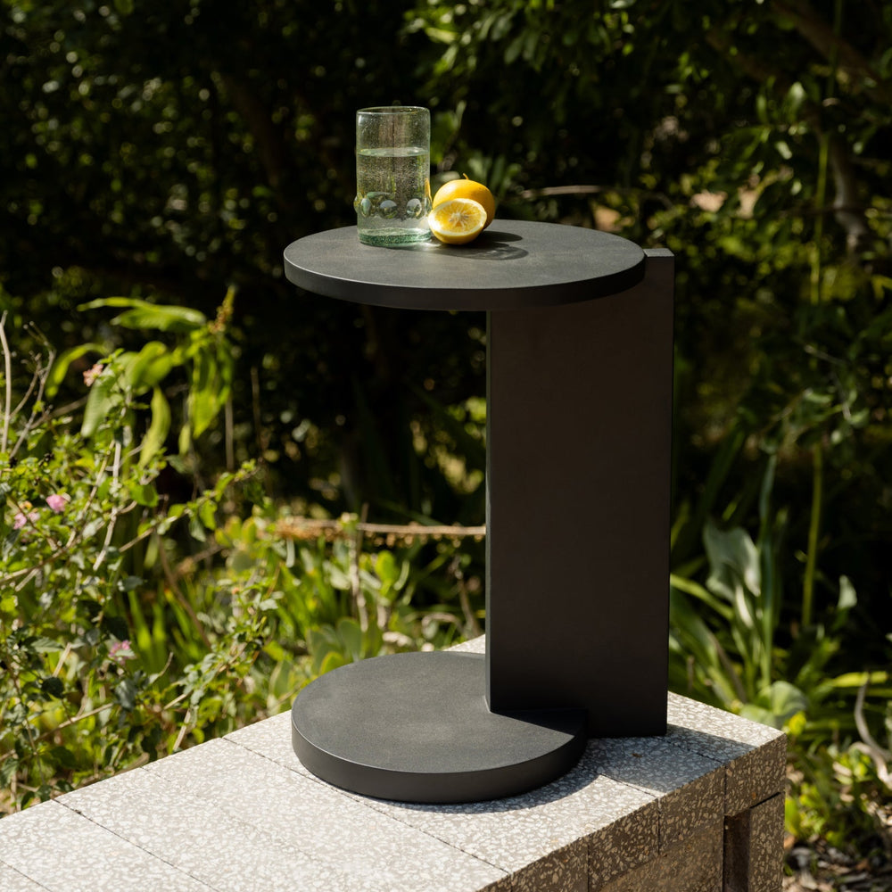 By Your Side Mesa para exterior, metal negro