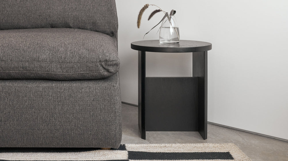 Taburete Field, Roble negro